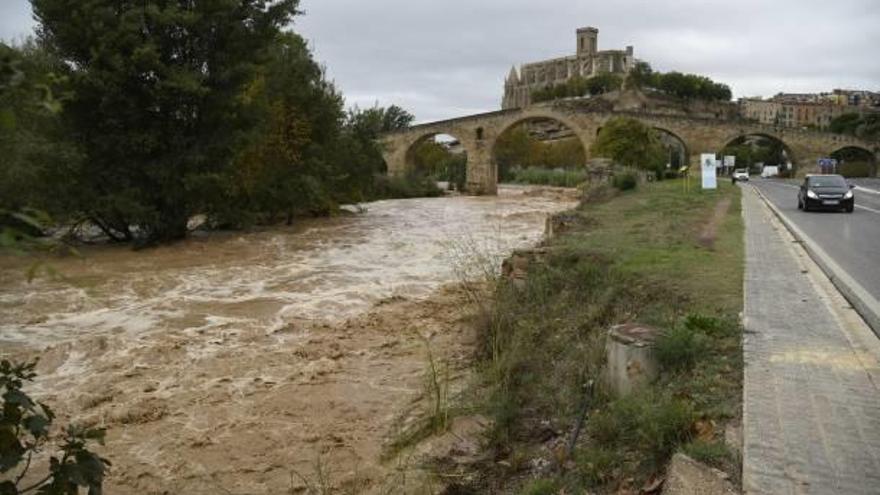 Imatge del riu Cardener, ahir al matí, al seu pas per Manresa