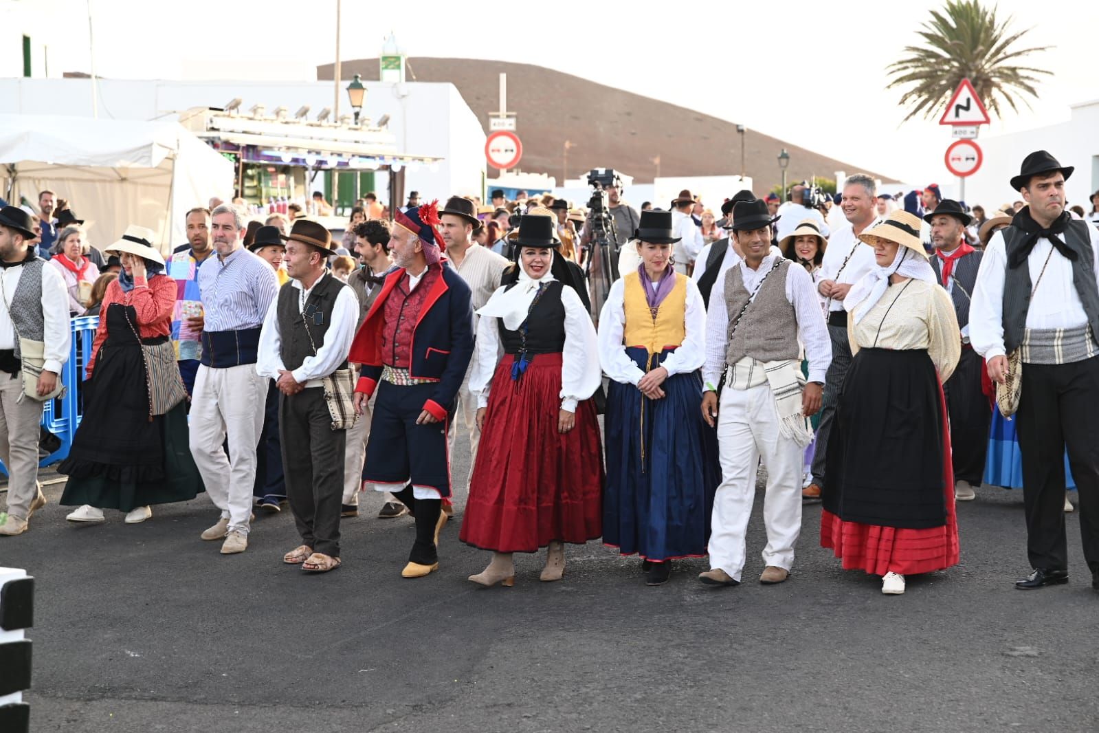 Ángel Víctor Torres acude a la ofrenda a la Virgen de Los Dolores, en Lanzarote