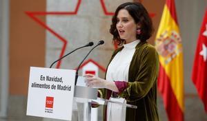 GRAF5612  MADRID  15 12 2020 - La presidenta de la Comunidad de Madrid  Isabel Diaz Ayuso  firma un protocolo general de actuacion con las grandes superficies de distribucion para promocionar el consumo de alimentos de Madrid en Navidad  EFE  J j  Guillen