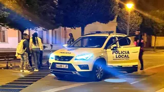Una ciclicista muerde a un policía tras saltarse un semáforo en rojo en Palma