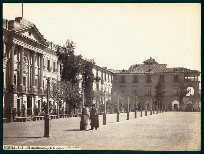 Ayuntamiento de Murcia siglo XIX. Foto J. Laurent