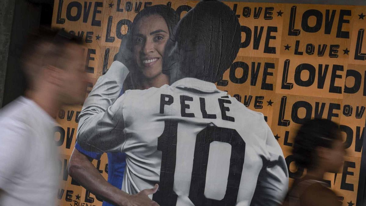 El '10' de Pelé en el Santos se ha convertido hasta en obra de arte