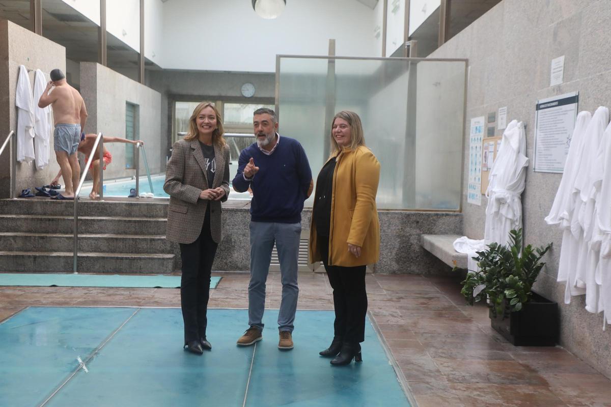 Fabiola García, izqda., en el Hotel Balneario Compostela