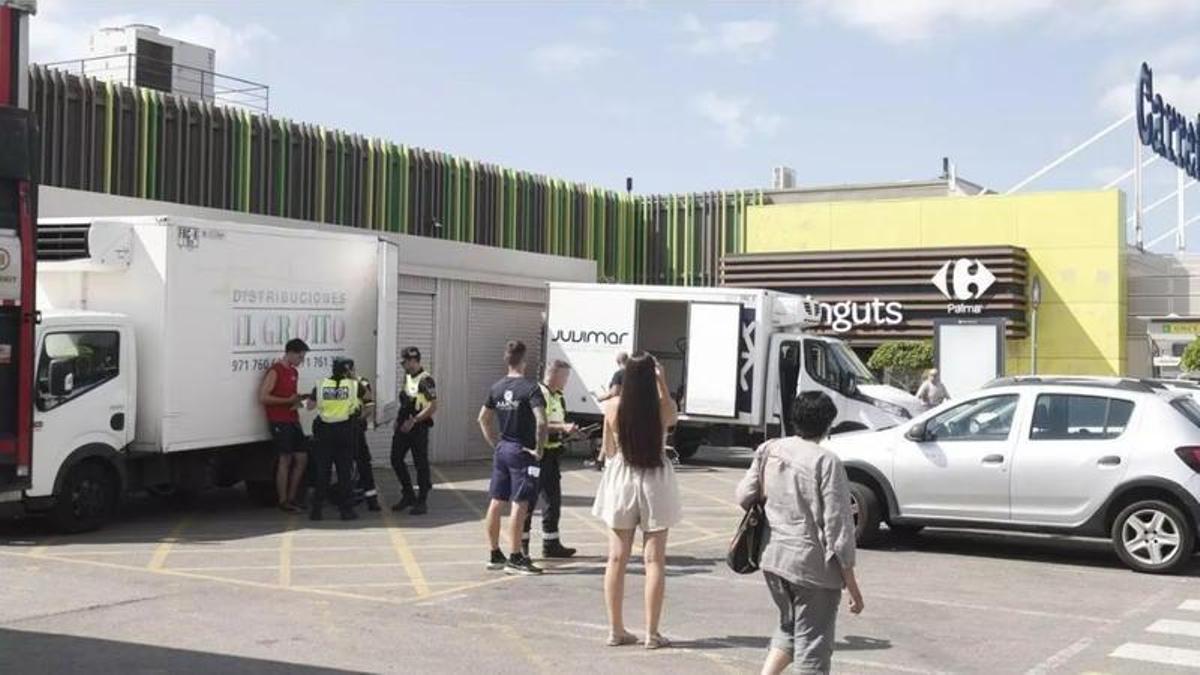 Der Unfall hat sich auf dem Parkplatz vor dem Carrefour am Vergnügungszentrum Ocimax in Palma ereignet.