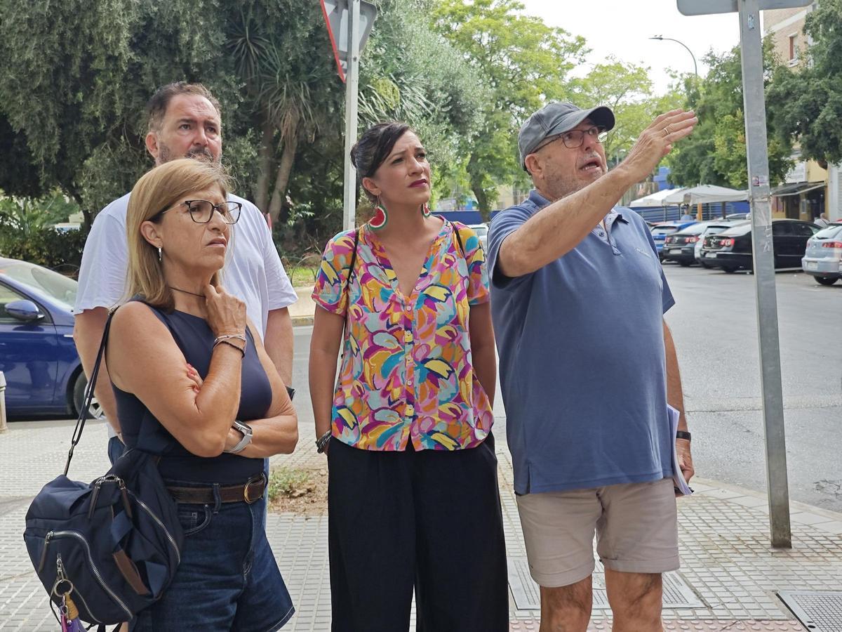 Toni Morillas se reúne con vecinos de Las Delicias
