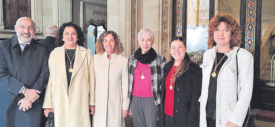 Andreu Serra, Maria Antònia Garcias, Lorena Oliver, Magdalena Gelabert, Aurora Ribot y Xisca Mora.