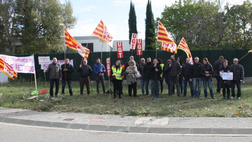 Primer dia de vaga dels treballadors de Preicar a Sant Gregori