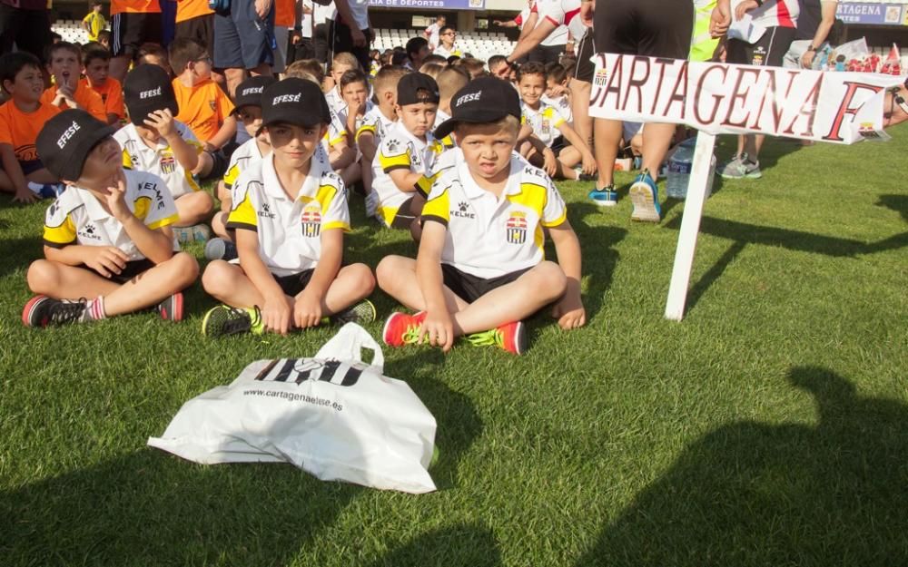 Clausura de la liga local de fútbol base de Cartag