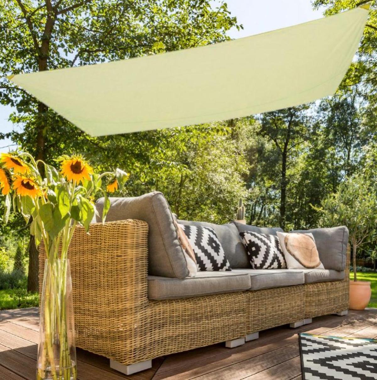 Toldo Leroy Merlín: el toldo vela rectangular es perfecto para tu terraza