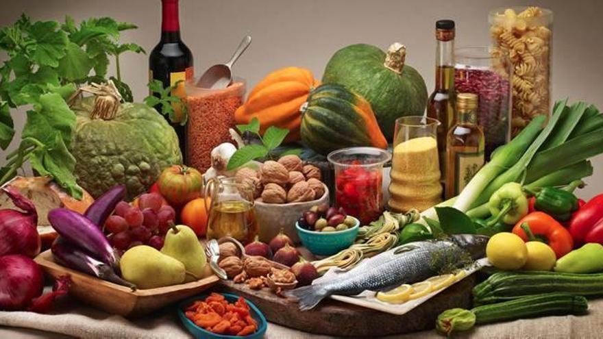 Los expertos hacen un llamamiento para que se recupere la dieta mediterránea con el objetivo de frenar algunos de los problemas de salud actuales.