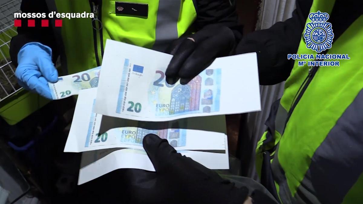 Operativo conjunto de Mossos d'Esquadra y Policía Nacional para desarticular una banda que falsificaba billetes