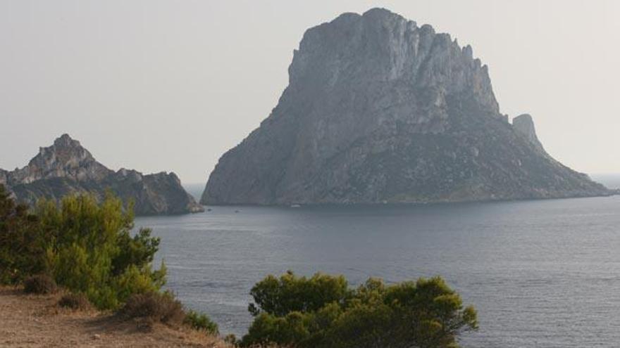 Panorámica de los islotes de es Vedranell y es Vedrà.