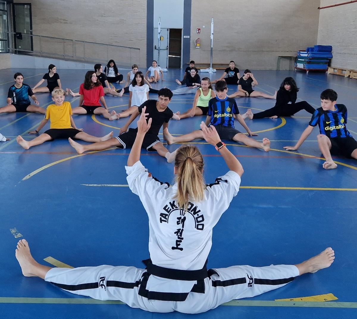 Esther Altabás, directora del Club Taekwondo Maestrazgo que imparte clases en localidades de Els Ports y Teruel.