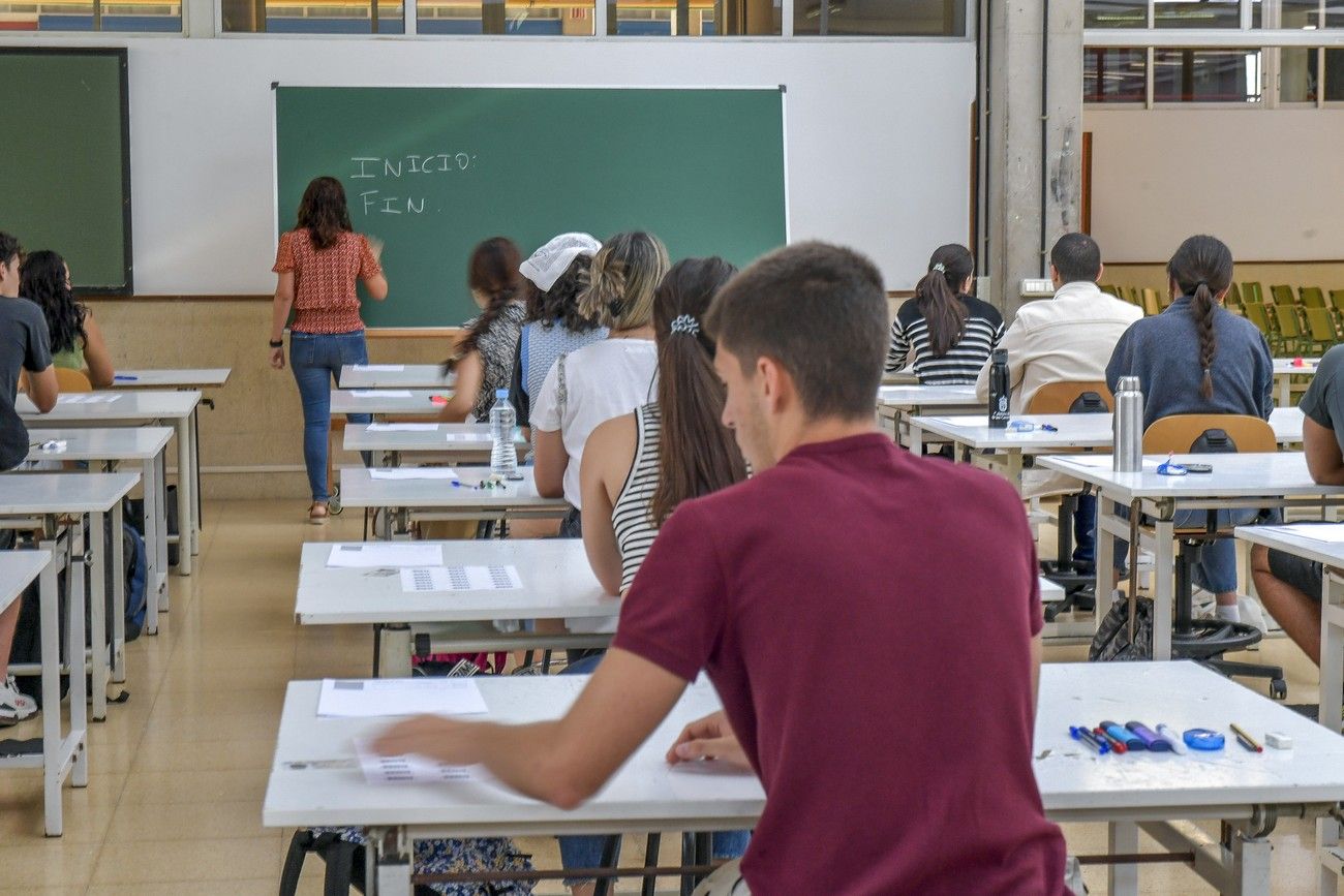 La violencia machista y Bernarda Alba abren los exámenes de la EBAU en Canarias