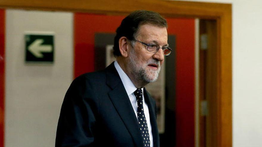 Rajoy, antes de su comparecencia en la Moncloa.
