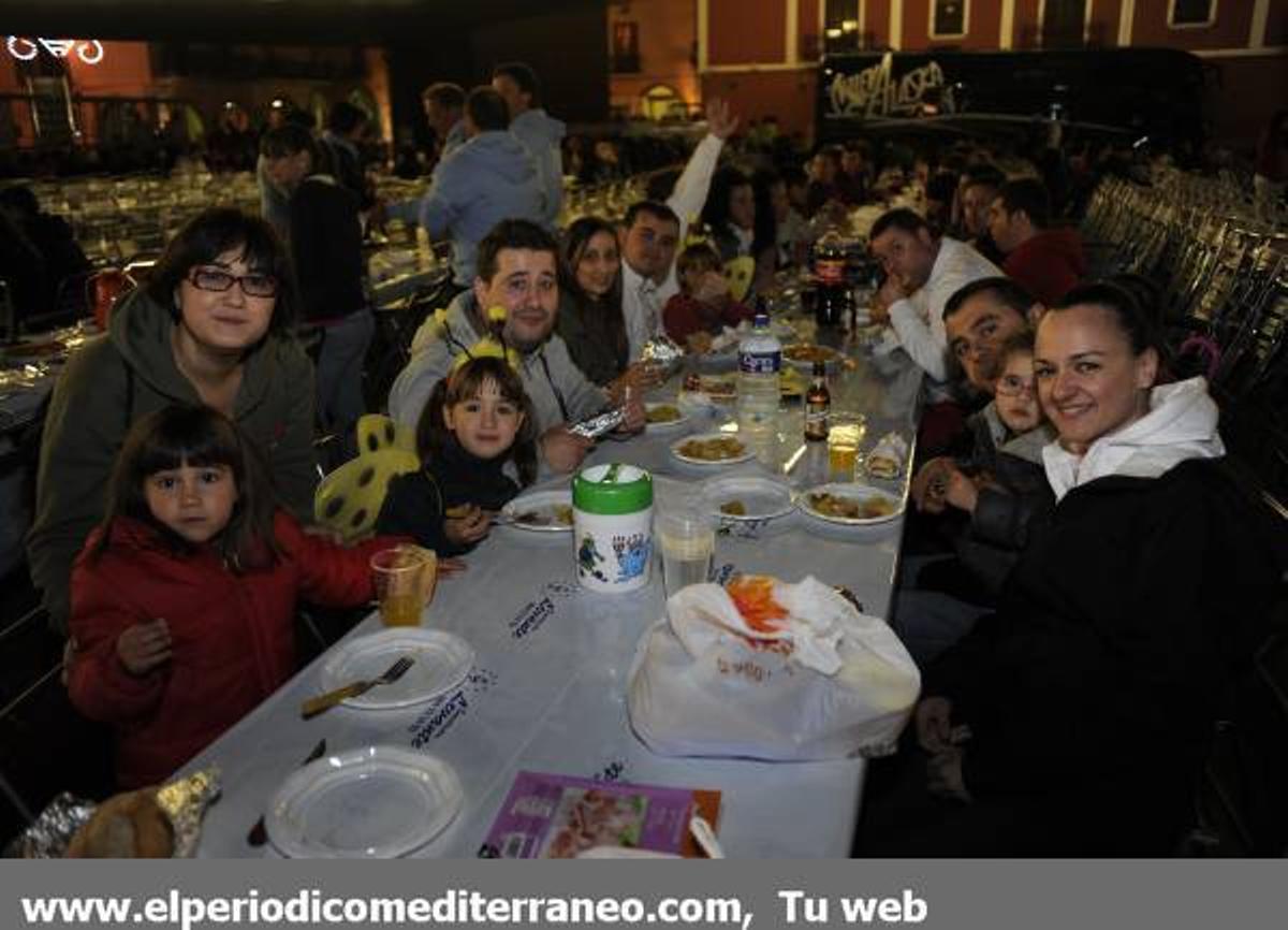 GALERÍA DE FOTOS - Cena de peñas en Vila-real