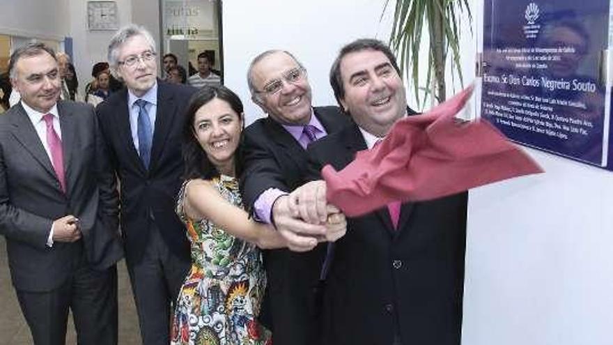 Negreira inaugura la nueva sede del Colegio de Fisioterapeutas de Galicia