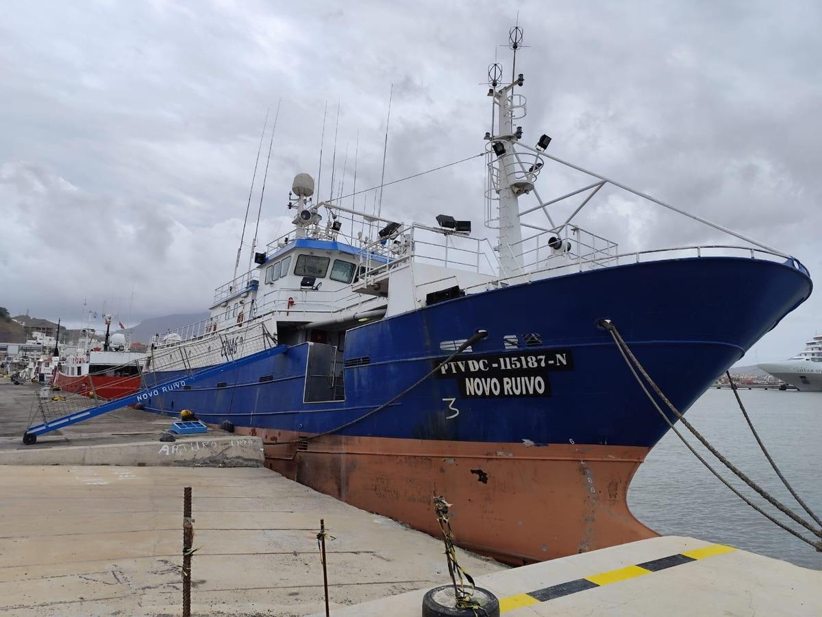 El palangrero «Novo Ruivo», en una foto tomada en Mindelo