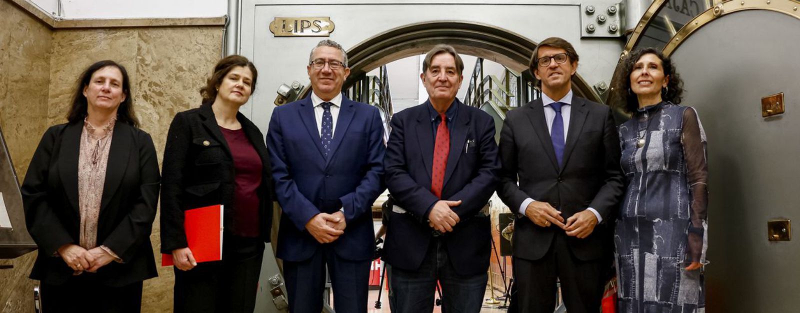Tébar, Simón, Pérez, García Montero, De Dios y Martínez en el Instituto Cervantes el martes.