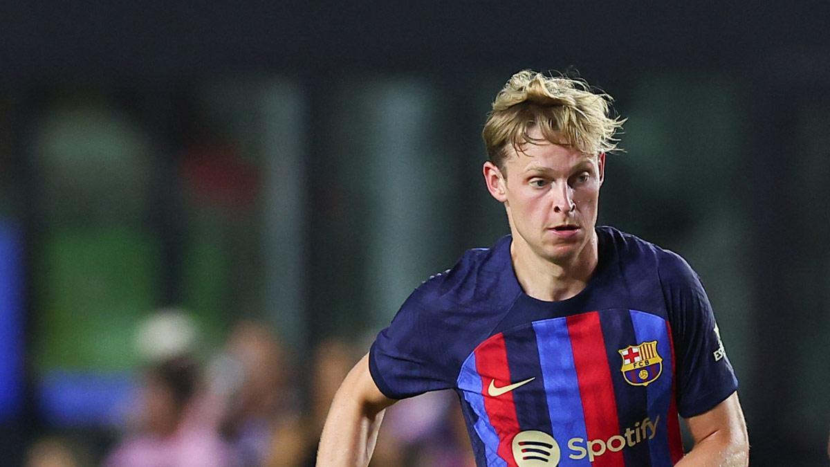 De Jong presentó su candidatura a continuar con su gol en el Gamper