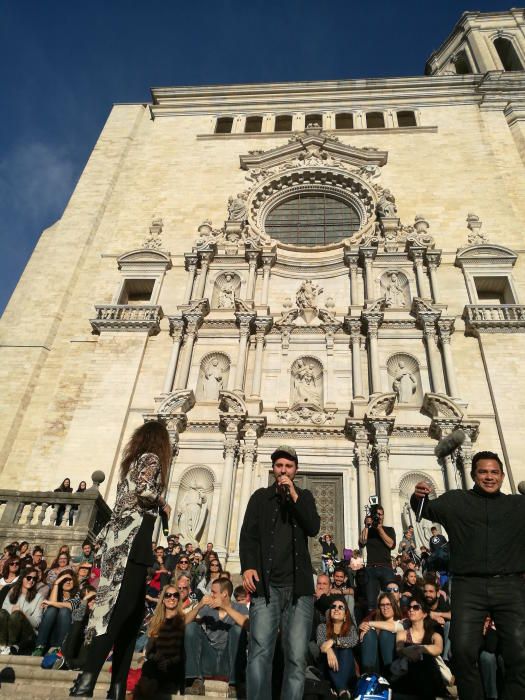 Els Not Named, finalistes del concurs de TV3, a les escales de la catedral