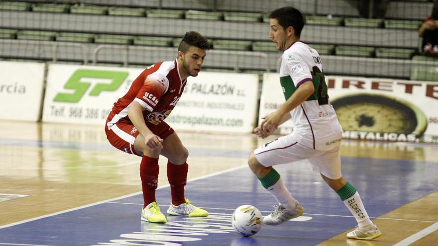 El Elche sólo puede empatar en Murcia (1-1)