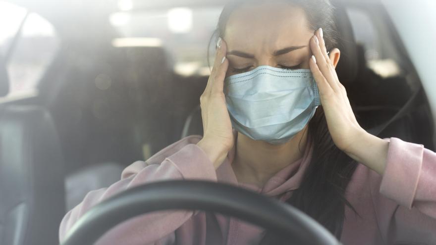 Durante meses puede haber cansancio, dolor muscular y cefalea persistente