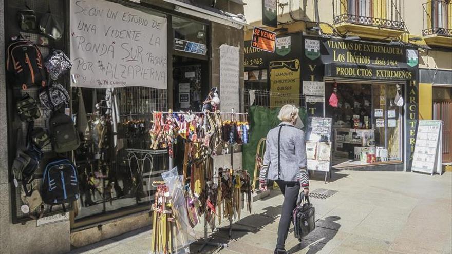 La paralización de la obra de Alzapiernas obliga a tres negocios de Cáceres a reducir plantilla