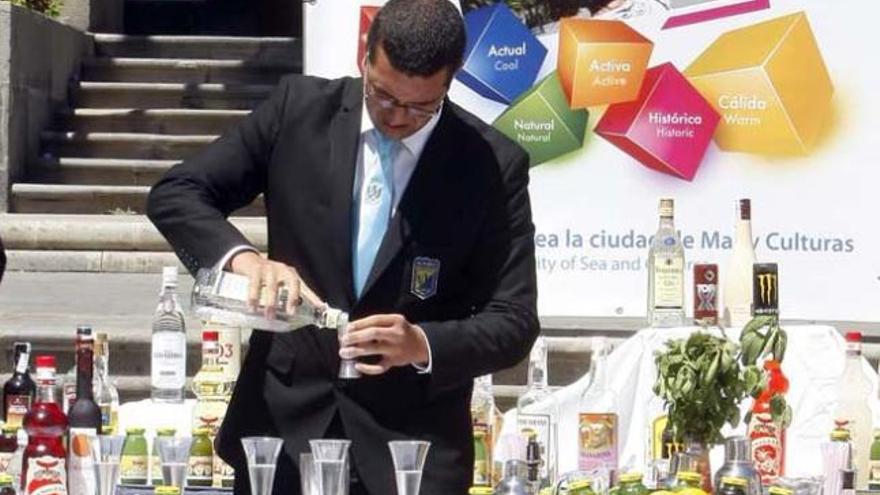 Marcos Toledo, ganador del I Festival de Coctelería de Las Palmas