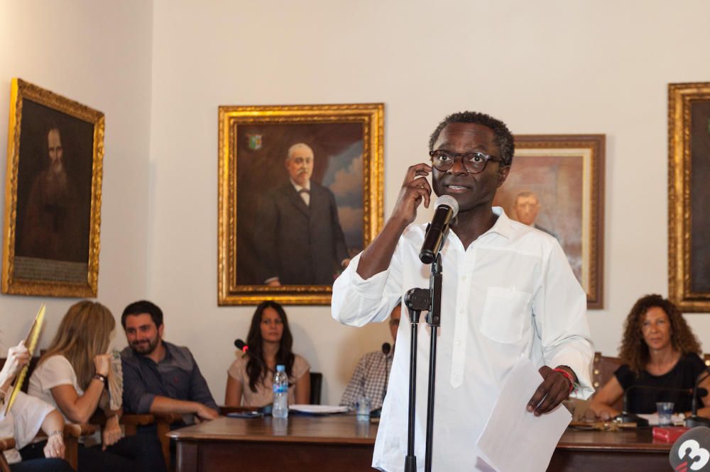 Relevo en la alcaldía de Alaró: Guillem Balboa se convierte en el primer alcalde negro de Mallorca
