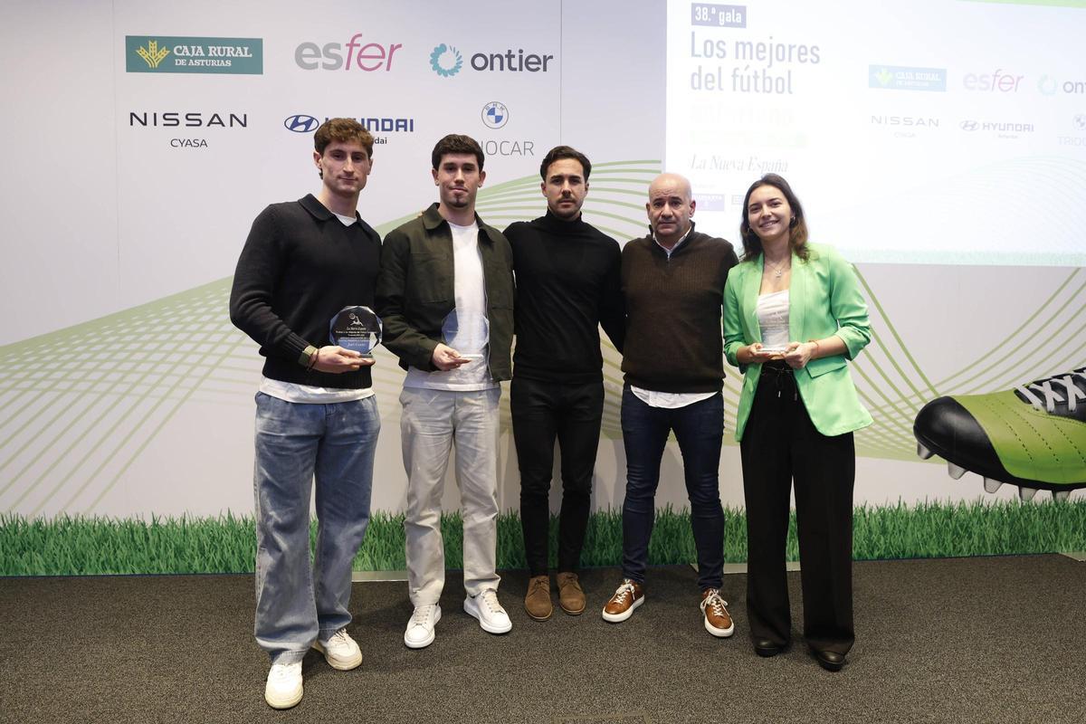 Por la izquierda, Javi Cueto, Álvaro Fernández, Miguel Linares, Pedro Arboleya y Nuria Torres.