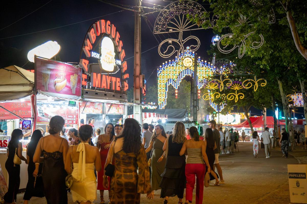 Fotogalería | Ambiente en la Feria de San Juan este sábado en Badajoz