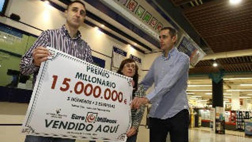 Un gijonés gana 15 millones con una apuesta de dos euros en el euromillón