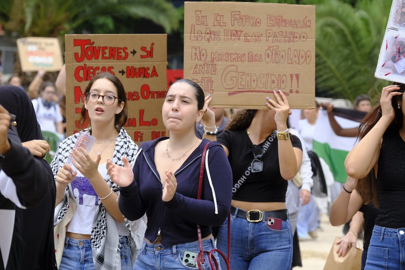 Concentración pro Palestina Plaza de España en Las Palmas de Gran Canaria