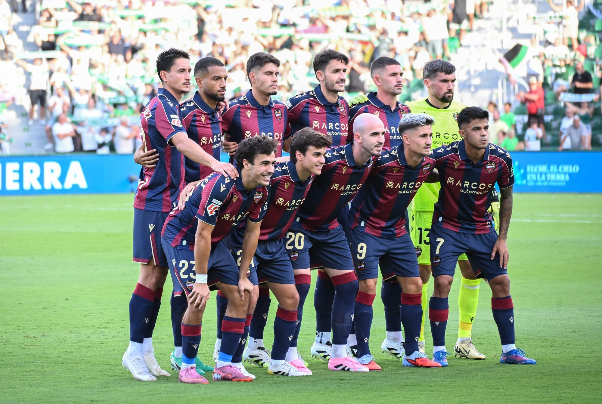 Las mejores imágenes del la victoria del Elche CF frente al Levante (2-0)