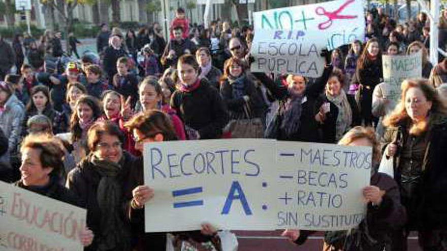 Las protestas se suceden entre empleados públicos de todos los ámbitos. DAVID J. GARCÍA. / LOINO. /ANTONIO AMORÓS. / DAVID REVENGA. / DIEGO FOTÓGRAFOS