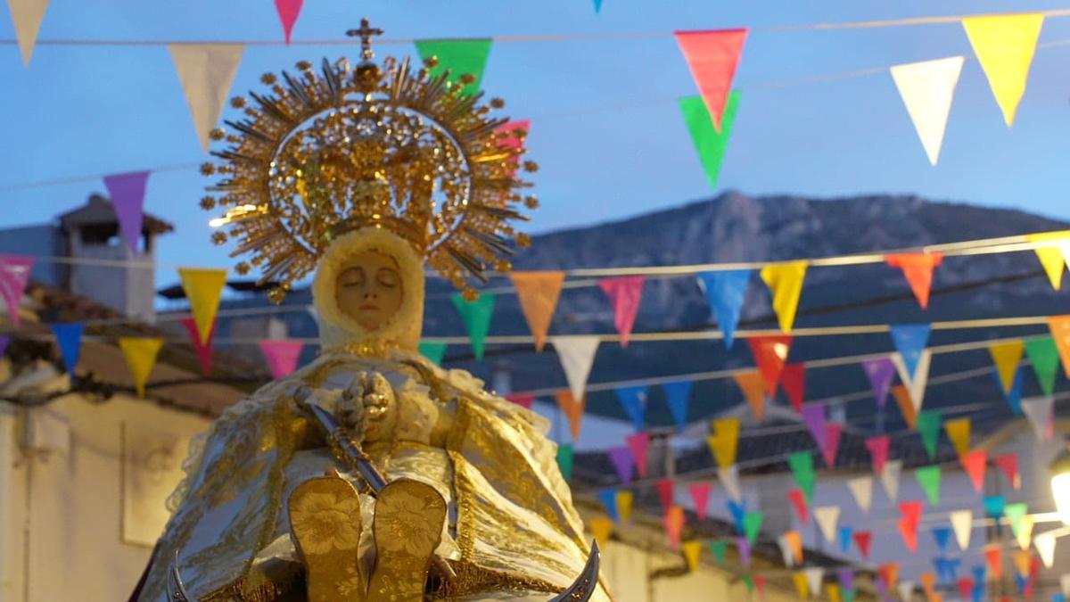 Fiestas patronales en honor a la Virgen de la Asunción y San Roque.