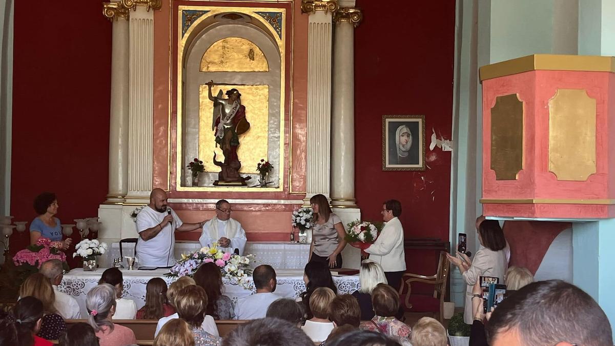 Celebración del Día de la Madre en Gilet.