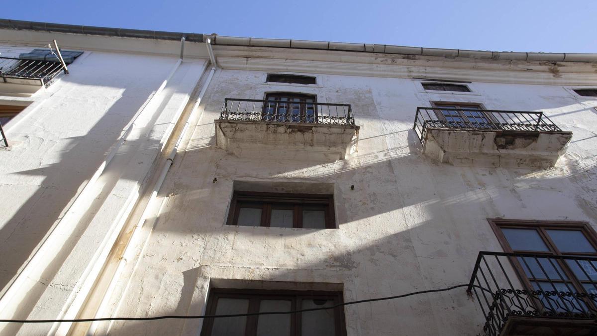 Casa en la calle Vallés de Xàtiva.