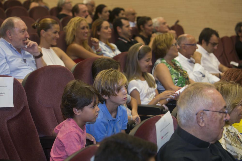 De los homenajeados ayer se resaltó, entre otras virtudes, su «humanidad», ser «periodistas todoterreno» y hacer un trabajo «libre» durante los años de dictadura.