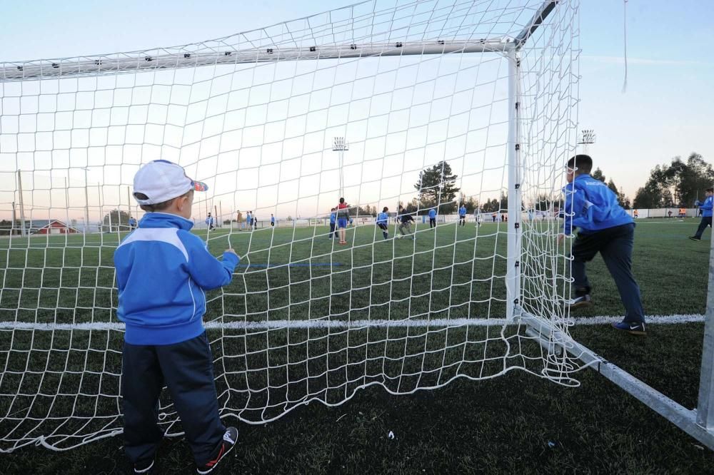 Fabril-Cambre para estrenar el campo de Brexo-Lema