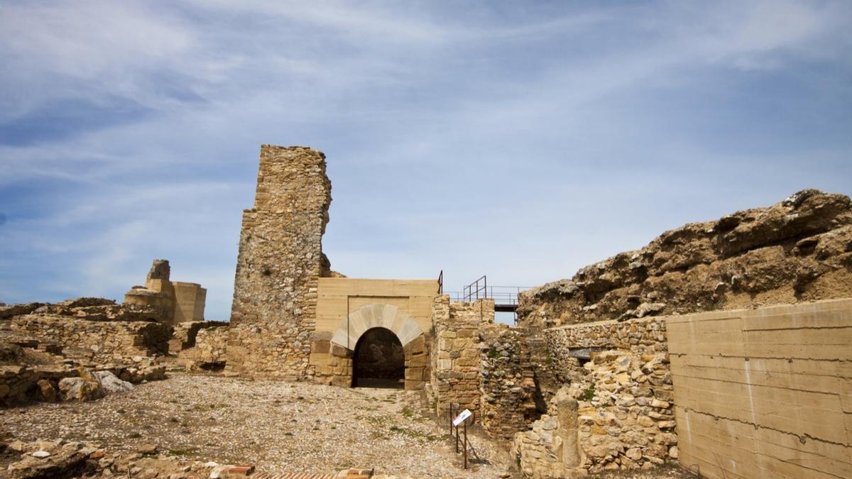 Castillo de Reina, en la Campiña Sur.