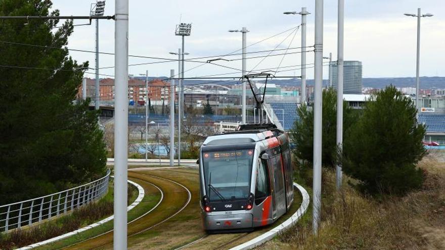 Más huelgas en Zaragoza: los trabajadores del tranvía confirman nuevos paros para después del Pilar
