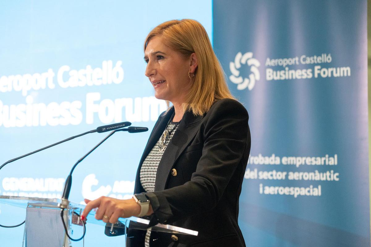 La consellera Salomé Pradas, durante su intervención