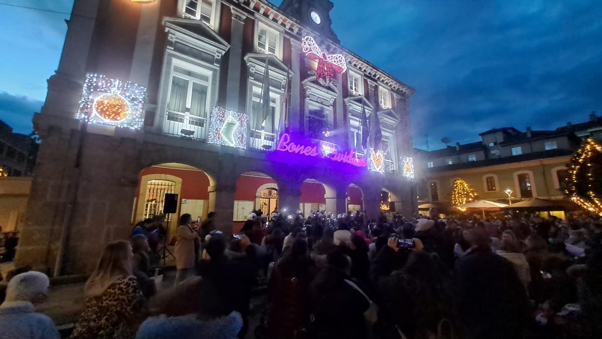 Inauguración del alumbrado navideño en Mieres-