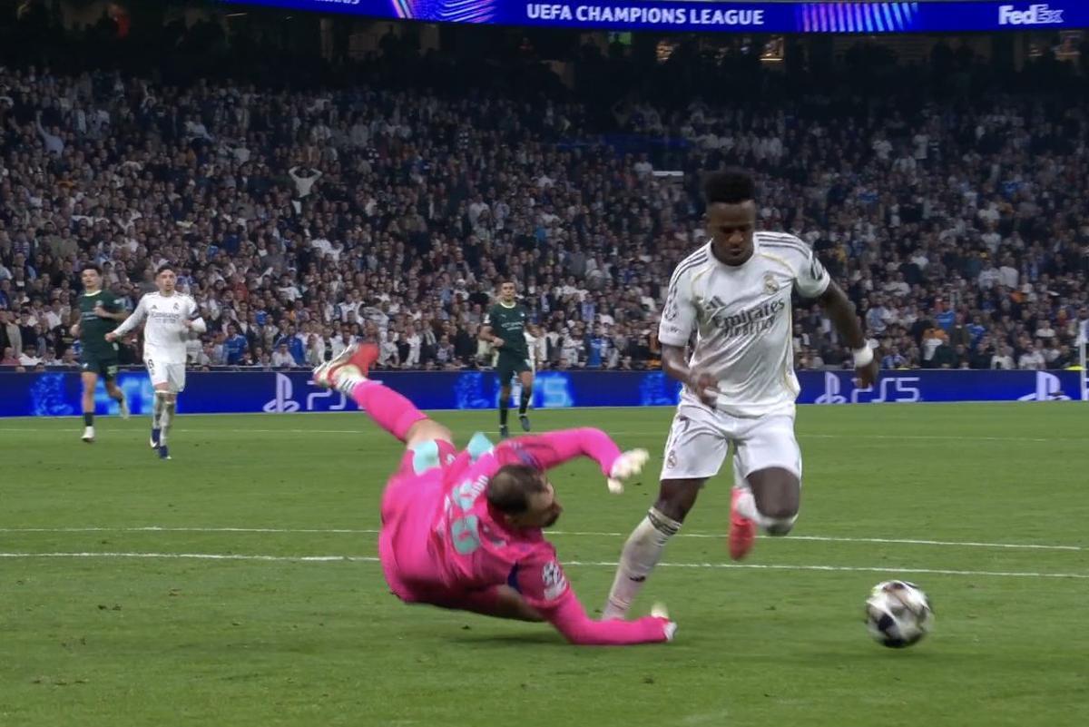 El penalti de Donnarumma a Vinicius