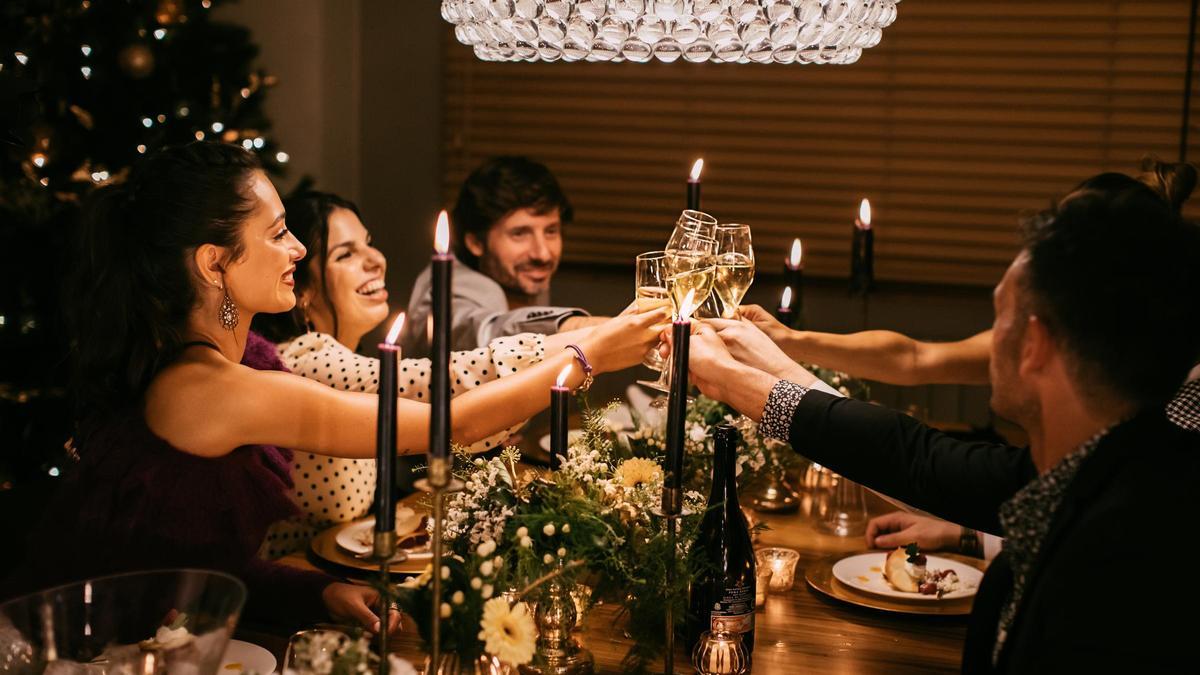 Brindis con Poma Áurea.