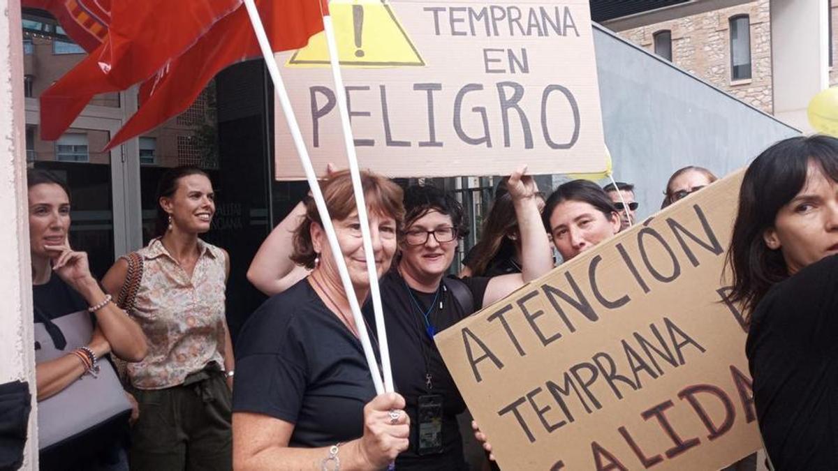 Protesta de las trabajadoras de atención temprana en Valencia