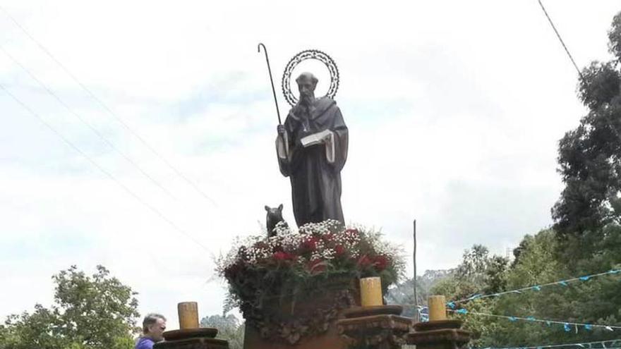 La procesión de San Antoniu del año pasado en Villahormes.