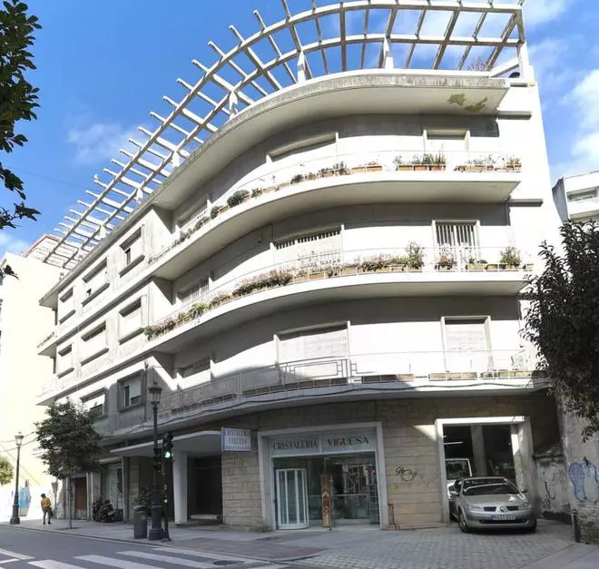 Desalojan a una decena de okupas de un edificio de viviendas de Pi y Margall